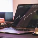 Forex vs. Stock Trading: Key Differences to Know